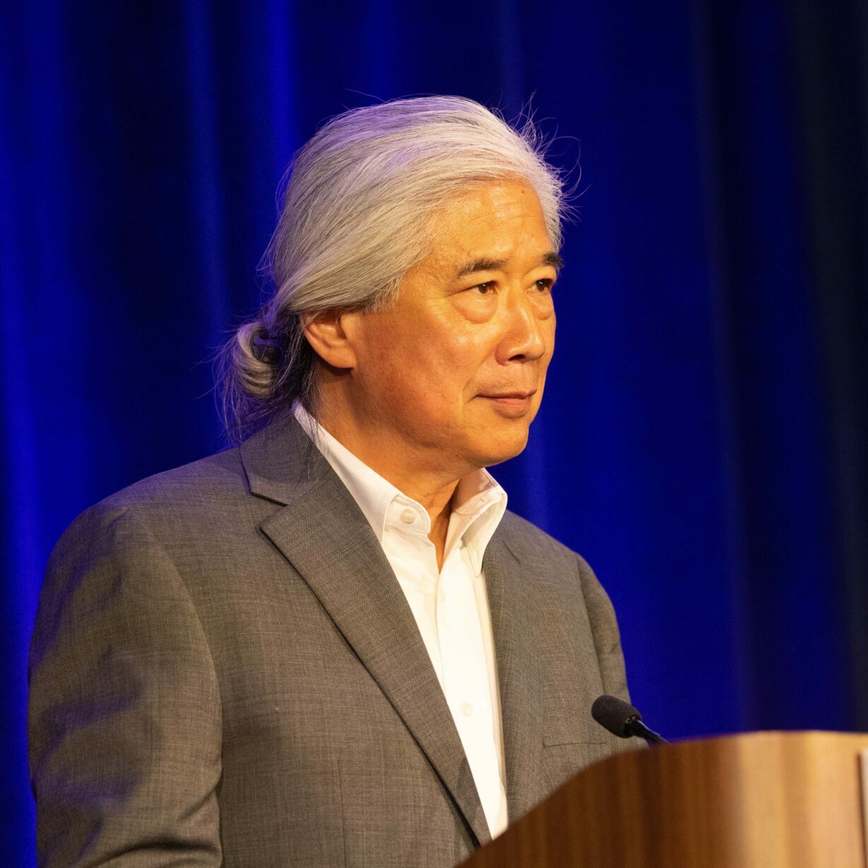 Christopher Ho Headshot