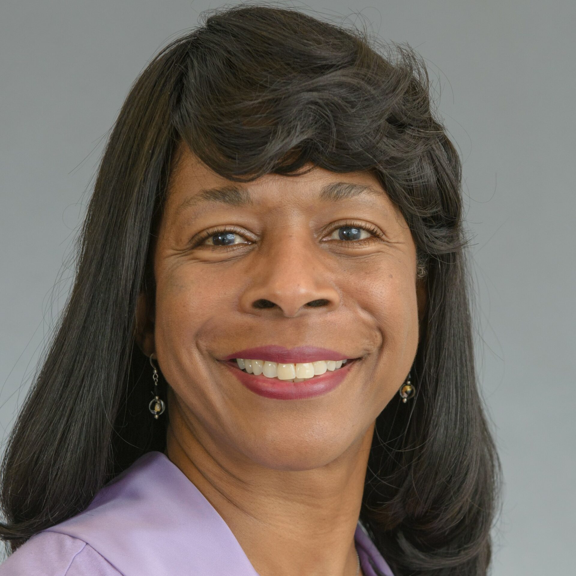 Linda Moore Headshot